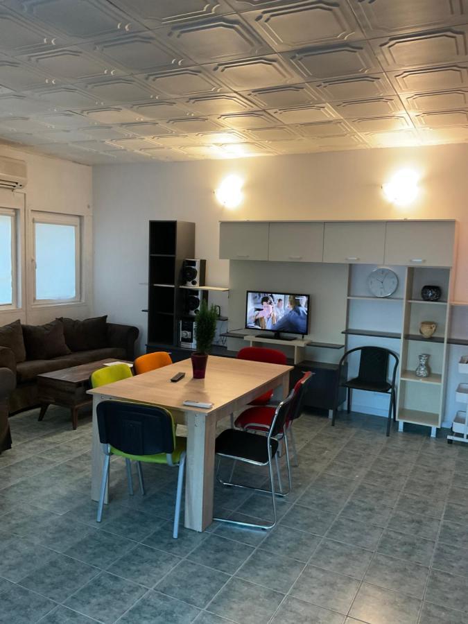 Complex Pria Apartment 2 Mai Luaran gambar